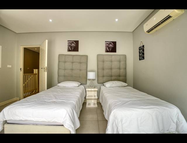 3 BEDROOM TOWNHOUSE FOR SALE IN ZIMBALI ESTATE